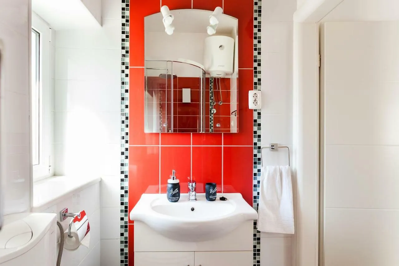 Cozy Apartment Lile In The Heart Of Old Town Split