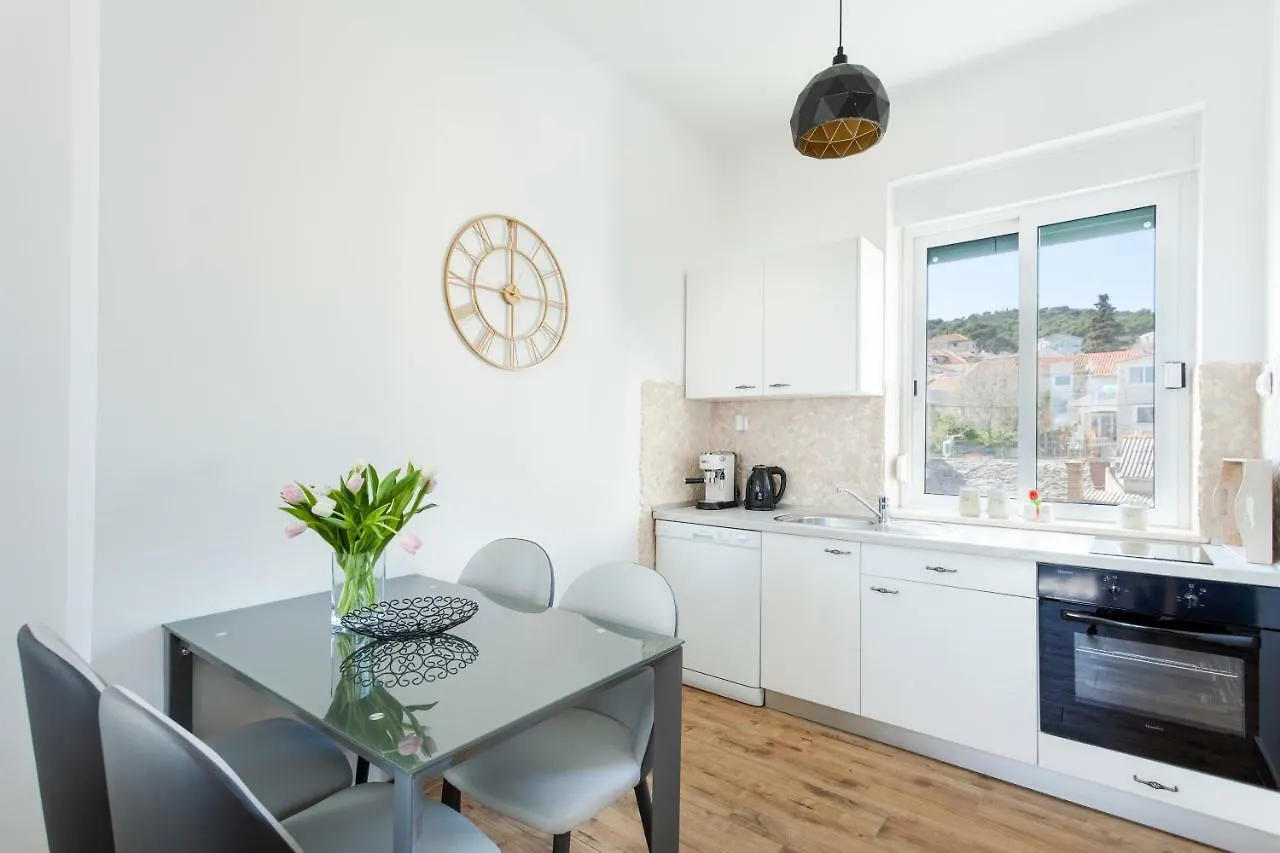 Cozy Apartment Lile In The Heart Of Old Town Split